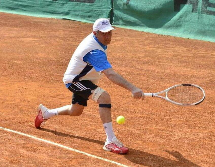 Gino Cerri, racchetta senza età: a 76 anni è al 5° posto al mondo fra i tennisti over 75 