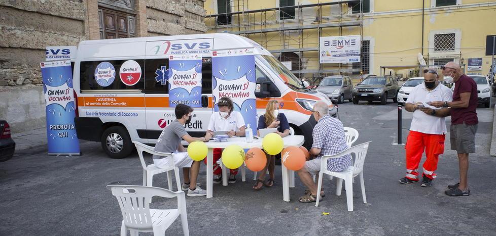 Crescono i ricoverati, anche due under 30 