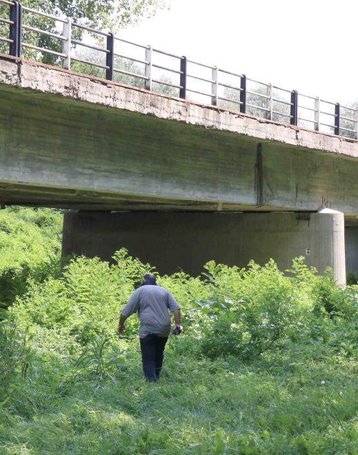 Una 28enne salvata sul ponte nuovo dall’arrivo dei carabinieri