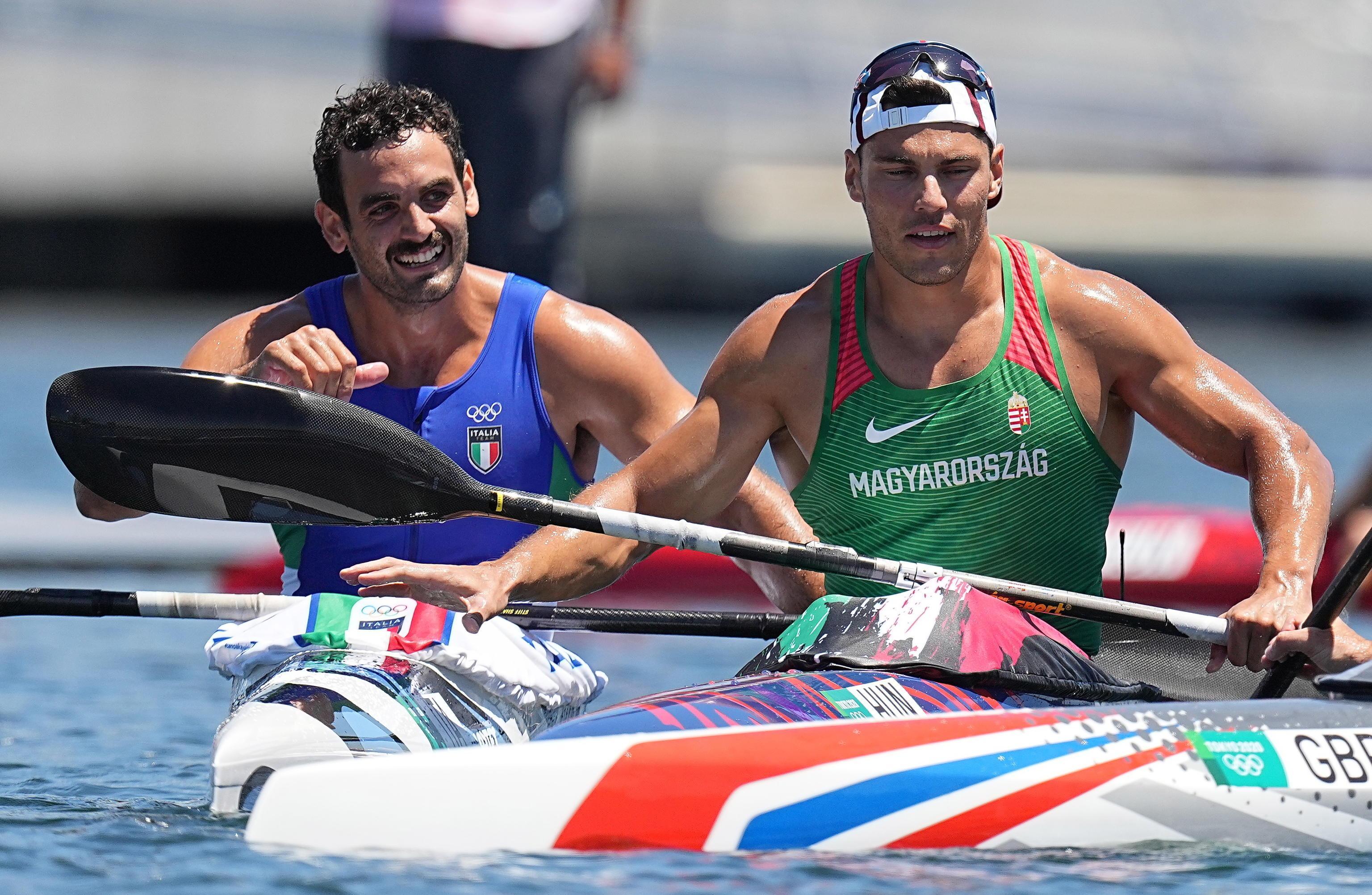 Manfredi Rizza e il vincitore Sandor Totka nella gara del singolo kayak 200 metri