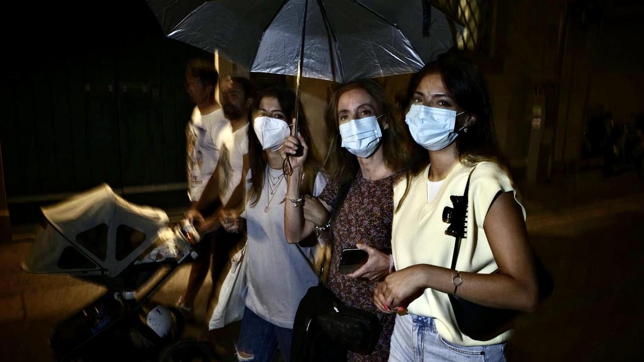 Effetto Venezia: musica, spettacoli e sorrisi ma la pioggia frena il pubblico all'esordio