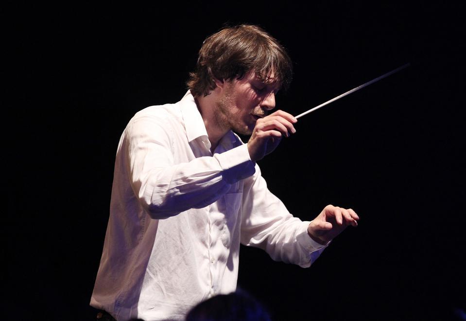 Il maestro Matthieu Mantanus con Vanessa Chanson sono fra i promotori del progetto della Musicando Academy