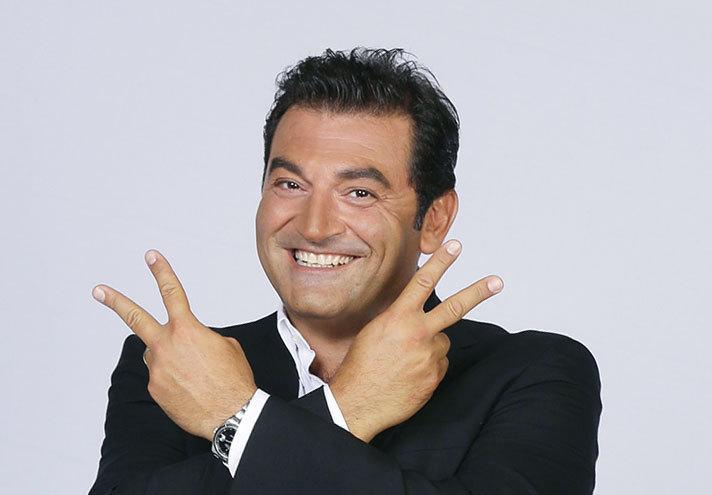 Max Giusti stasera a Piombino con “Tutto bene? Mah”, lo spettacolo che sta portando in giro per l’Italia