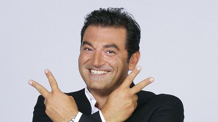 Max Giusti stasera a Piombino con “Tutto bene? Mah”, lo spettacolo che sta portando in giro per l’Italia