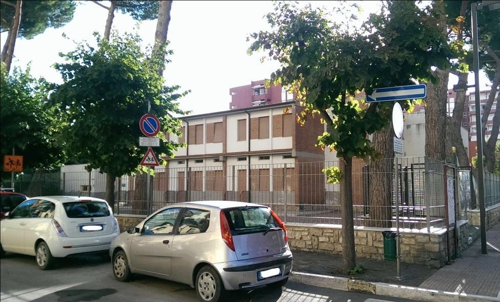 A settembre si torna in classe Si mettono a posto edifici e aule 