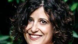 Agosto letterario, domenica c’è Elvira Serra