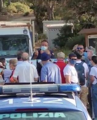 Punta Giglio, alta tensione tra comitato e maestranze 