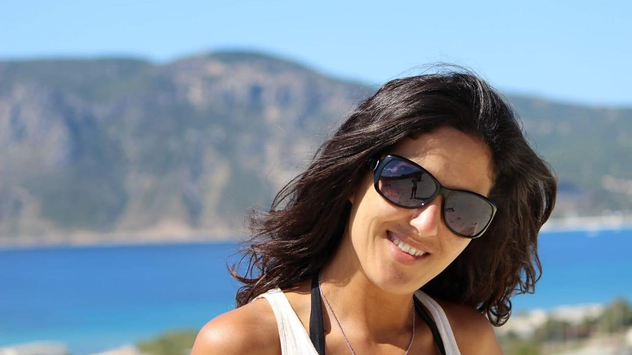 Laila e le foto del macchinario scattate con il telefonino, oggi l'autopsia