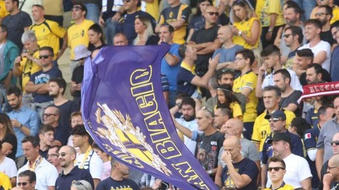 Salvatore, travolto al lavoro. I tifosi del Modena lo piangono: «Un padre fantastico e una persona dolce»