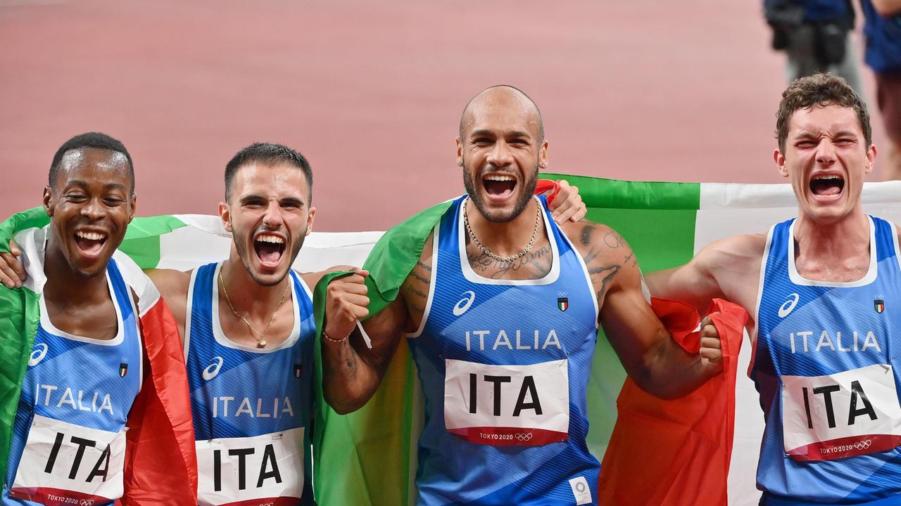 Olimpiadi, pazzesca Italia: oro anche nella staffetta 4x100