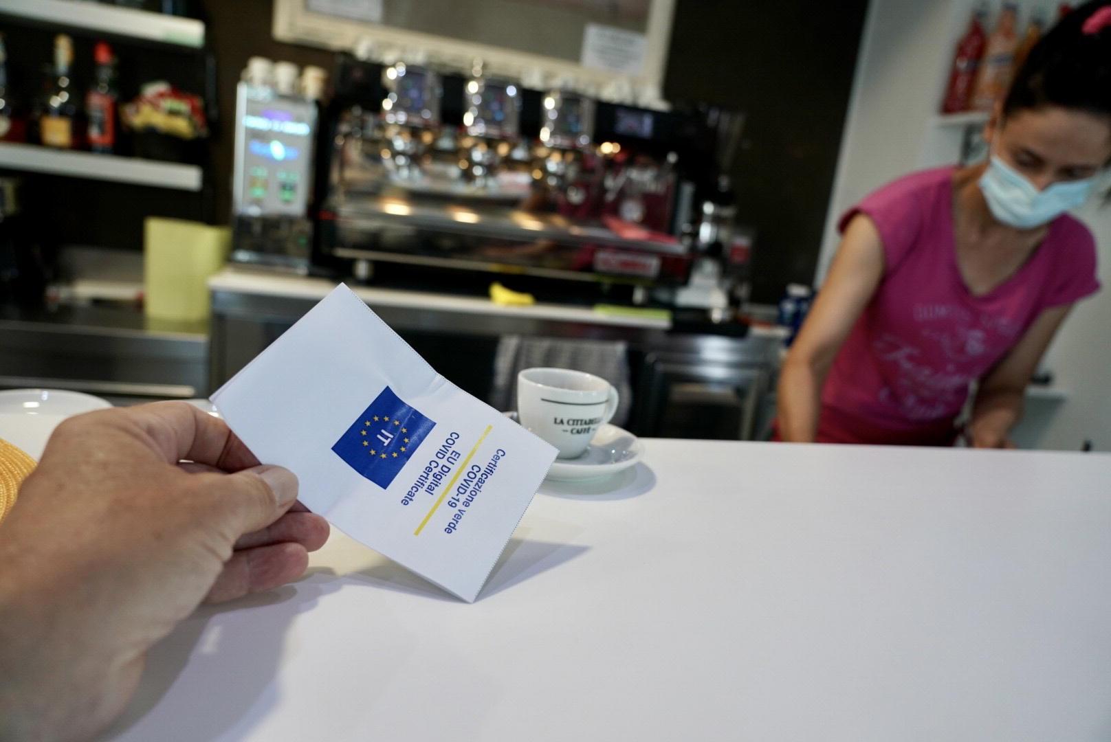 L’idea del ristorante Riviera: tamponi rapidi prima di sedersi a tavola 