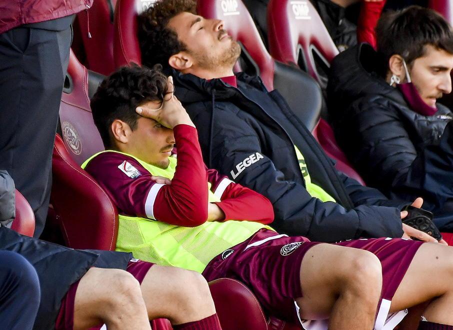 Addio Livorno, è un calcio in mezzo al cuore 