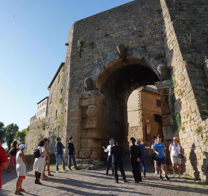 Quasi 100mila euro per itinerari sulle mura e percorsi per disabili