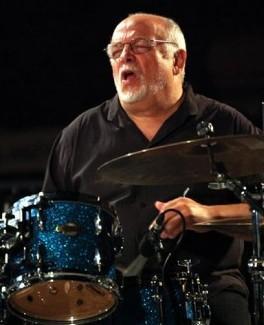 Ellade Bandini con i Jen Jen Trio Dal jazz verso tutte le direzioni 