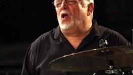 Ellade Bandini con i Jen Jen Trio Dal jazz verso tutte le direzioni
