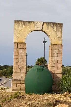 L’opera d’arte di Nieddu sistemata al contrario