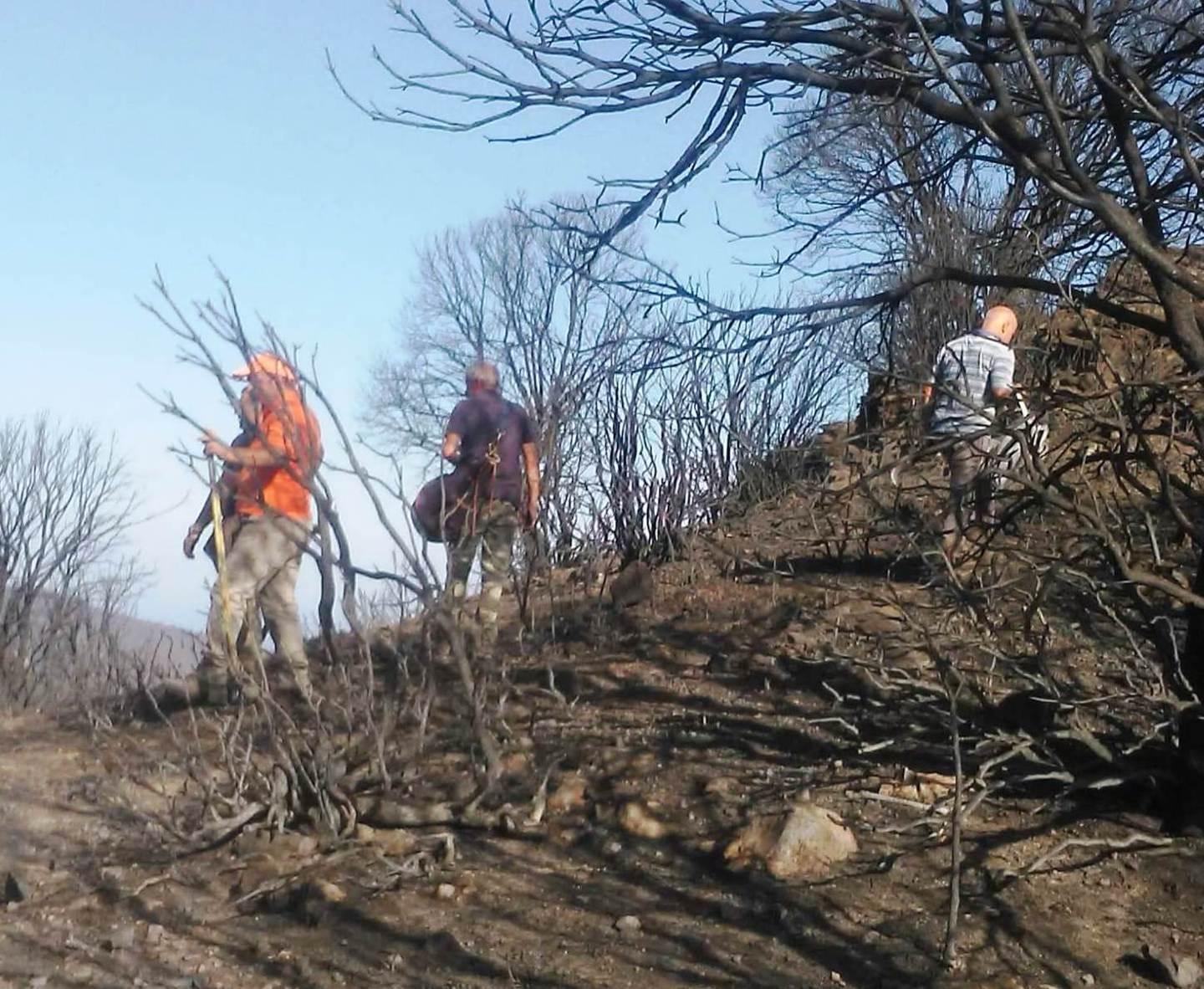 I barracelli e l’incendio: «Senza armi per fermarlo» 