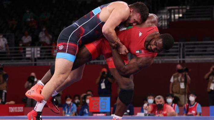 Abraham Conyedo in maglia rossa