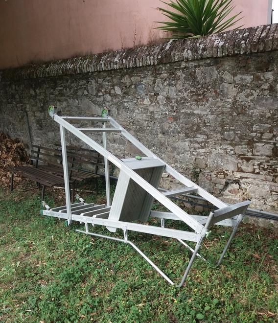 Ancora vandali in azione nei cimiteri 
