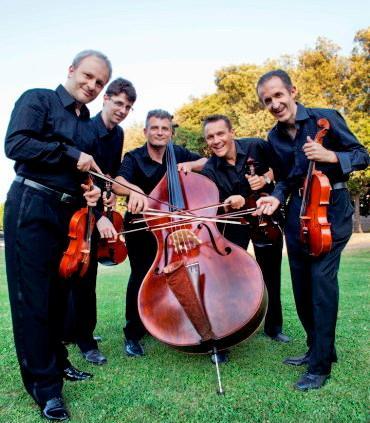 Musica popolare nel borgo coi Violini di Santa Vittoria