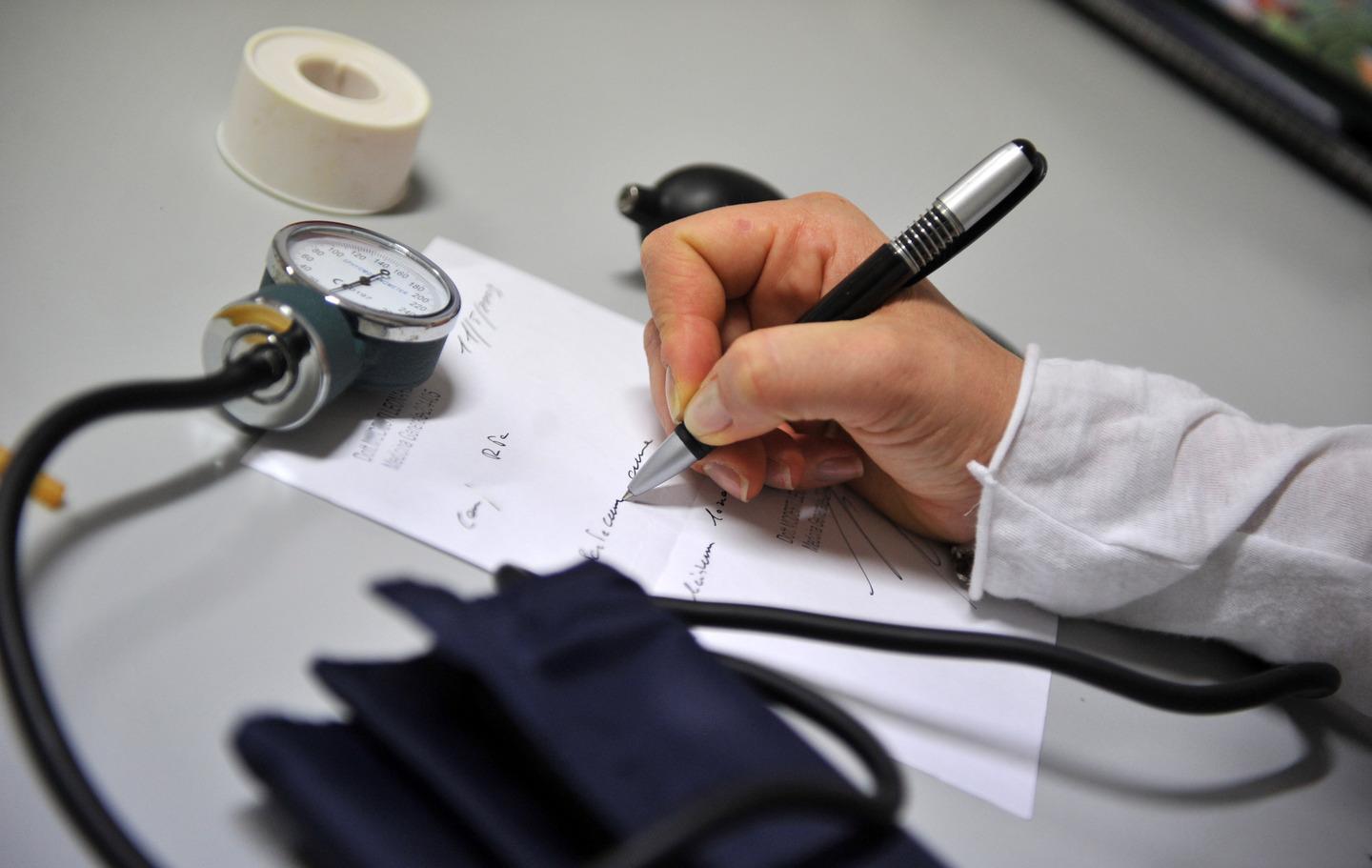 Medici di famiglia, il bando per 244 sedi vacanti 
