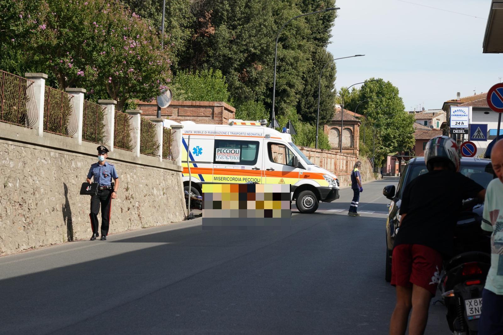 Il punto di via Volterrana a Capannoli dov'è caduto il motociclista (Foto Franco Silvi)