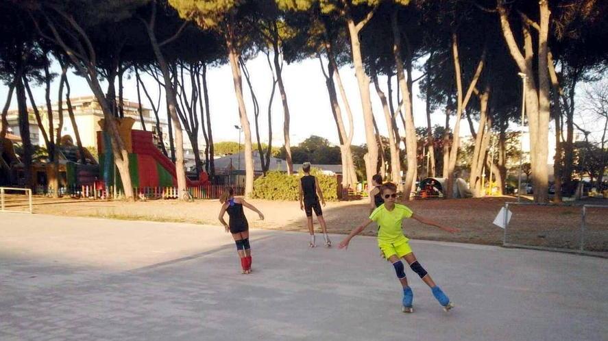 Sui pattini per ridare vita alla Caravella La Rotellistica: da soli non ce la facciamo