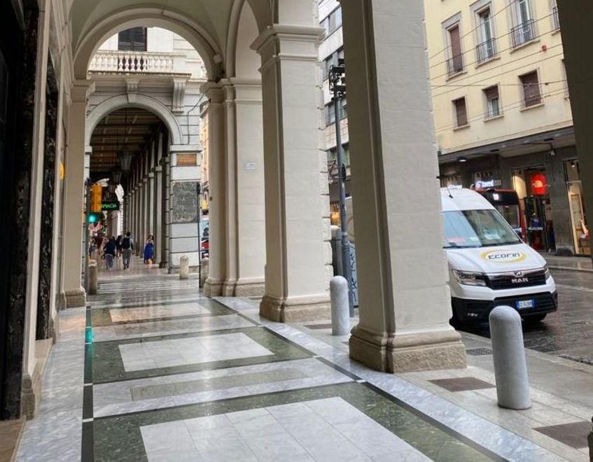 Per i portici di Bologna nuova pavimentazione tutta made in Viareggio 