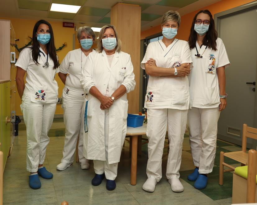 Modena, Sara e la leucemia. Gli amici si vaccinano: "Per i soggetti fragili è come uno scudo" 