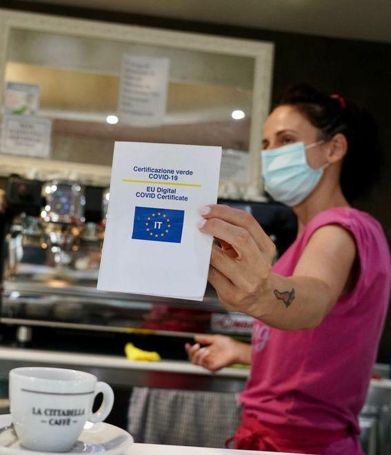 «Il Green pass ora è una legge e va rispettata» Parla l’avvocato 