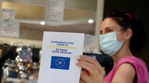 «Il Green pass ora è una legge e va rispettata» Parla l’avvocato