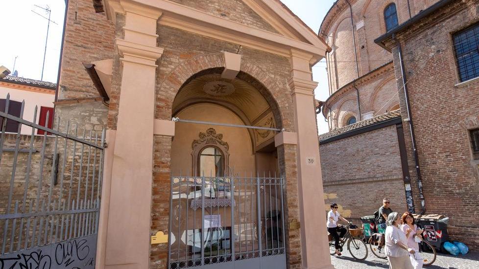 Inaugurazione del rinnovato capitello mariano