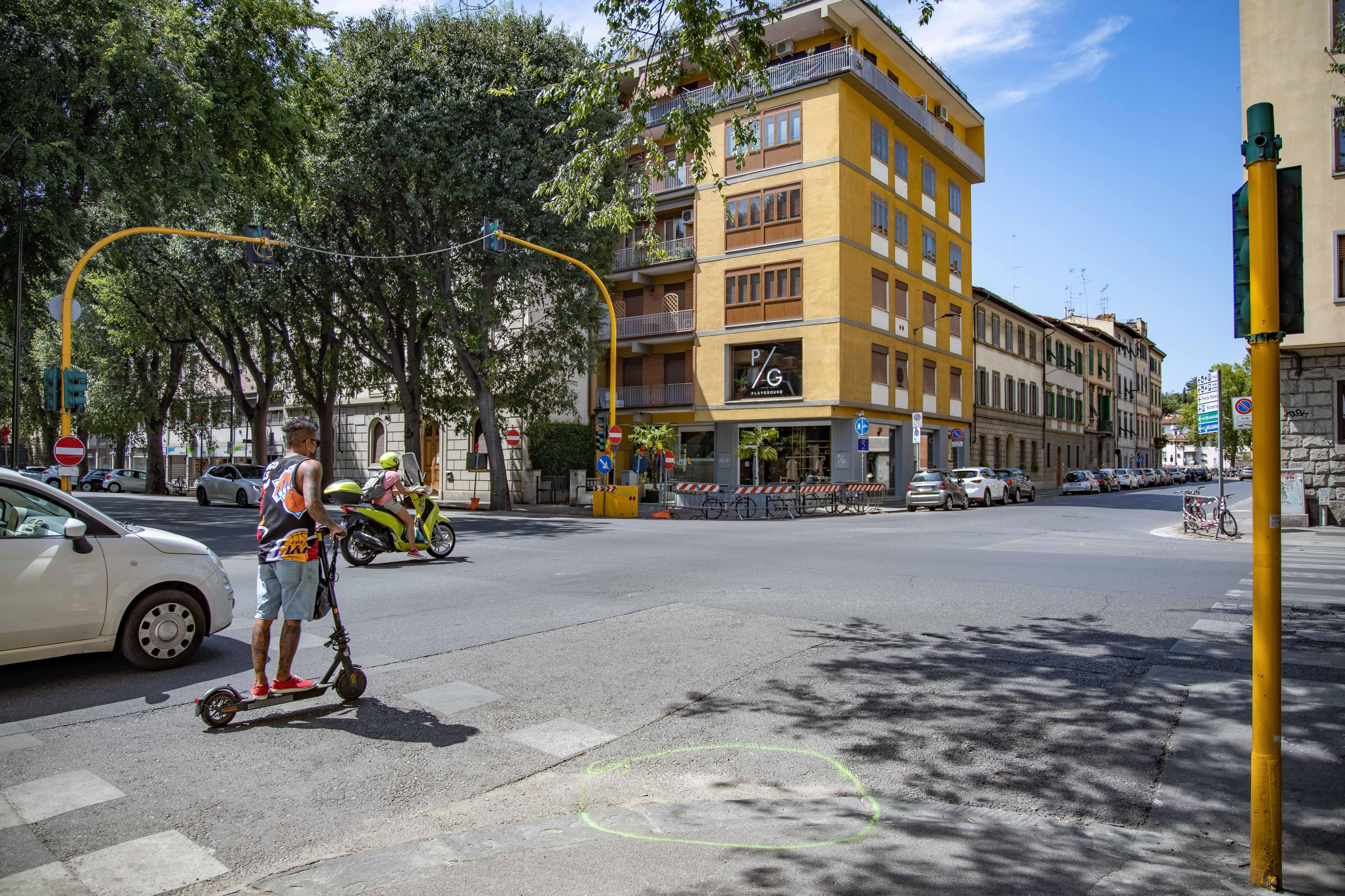Il luogo dell'incidente mortale a Firenze, all'incrocio tra via Masaccio e viale Minzoni (Niccolò Cambi / Massimo Sestini)