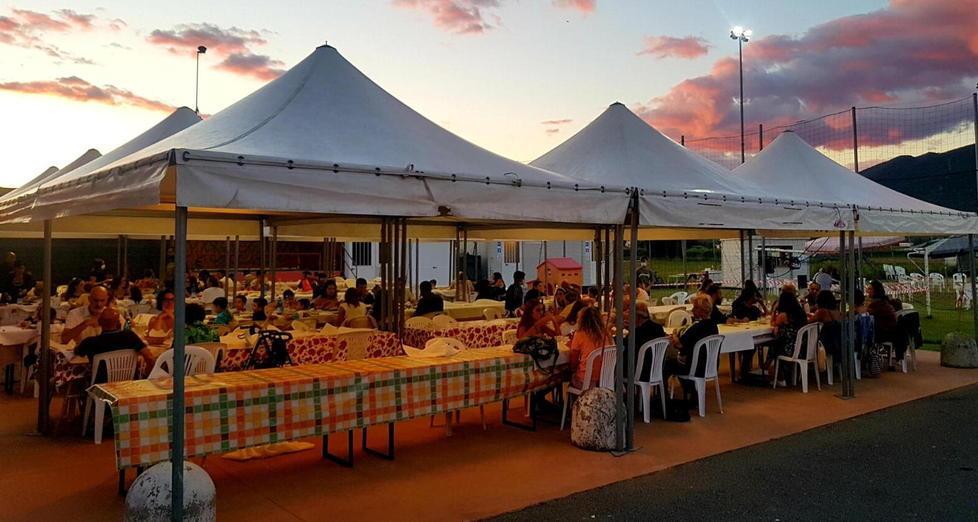 Boicottaggio social dei no-pass contro la “Sagra degli Schiaffoni” 