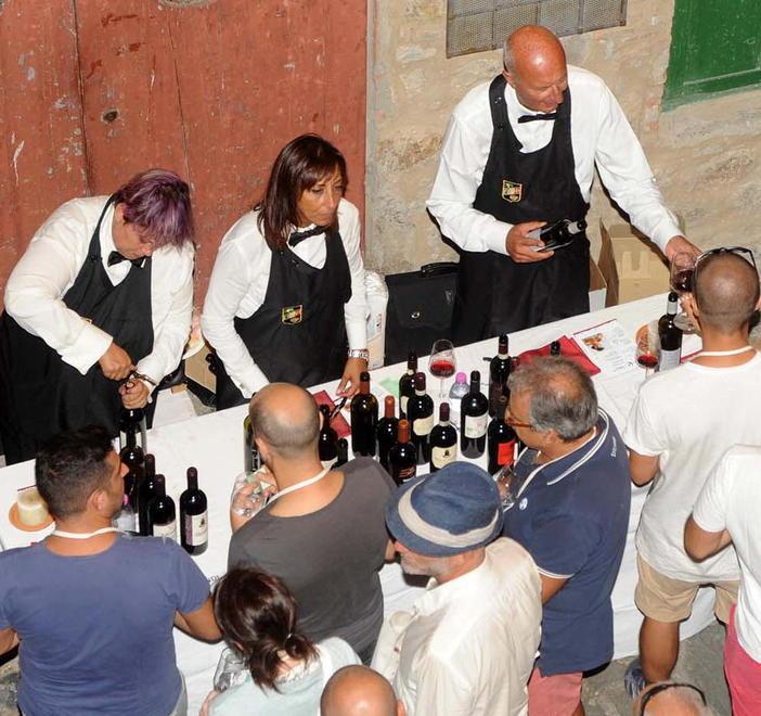 Tre sere di Calici di stelle Degustazioni nei ristoranti con abbinamenti dei vini