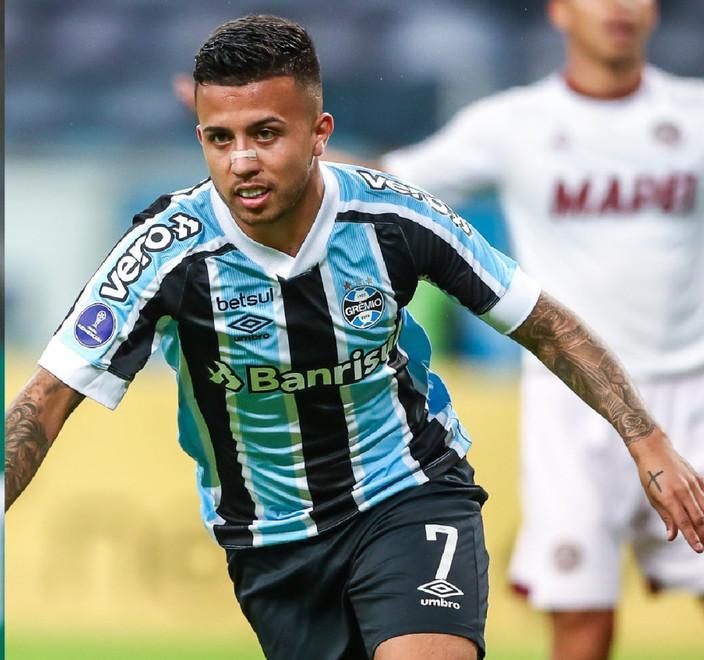 Henrique, il campione olimpico è in arrivo da Tokyo per firmare 