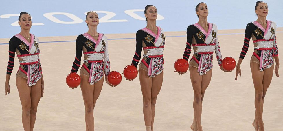 Le ragazze della ginnastica ritmica che hanno regalato l’ultima medaglia all’Italia