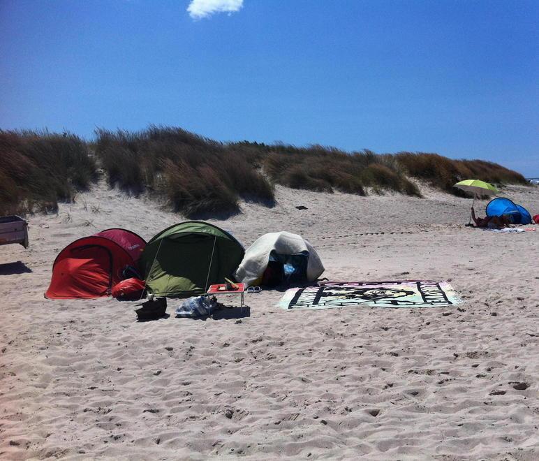 Alle Spiagge Bianche fioccano le sanzioni. I campeggi abusivi “costano” 200 euro 