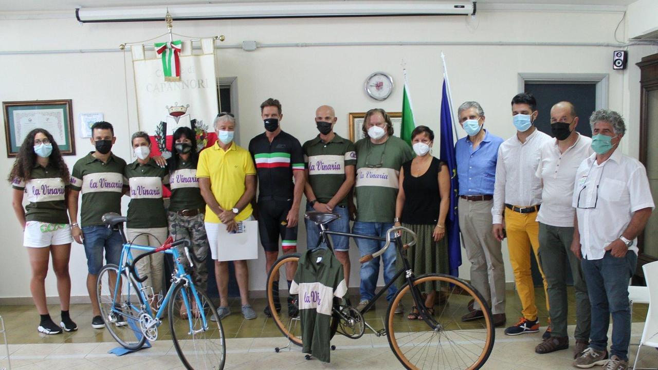 La presentazione de "La Vinaria"