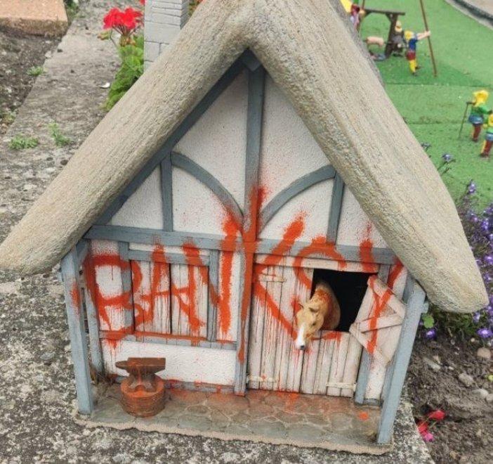 Una raffica di opere di Banksy ma l’autenticità non è certa