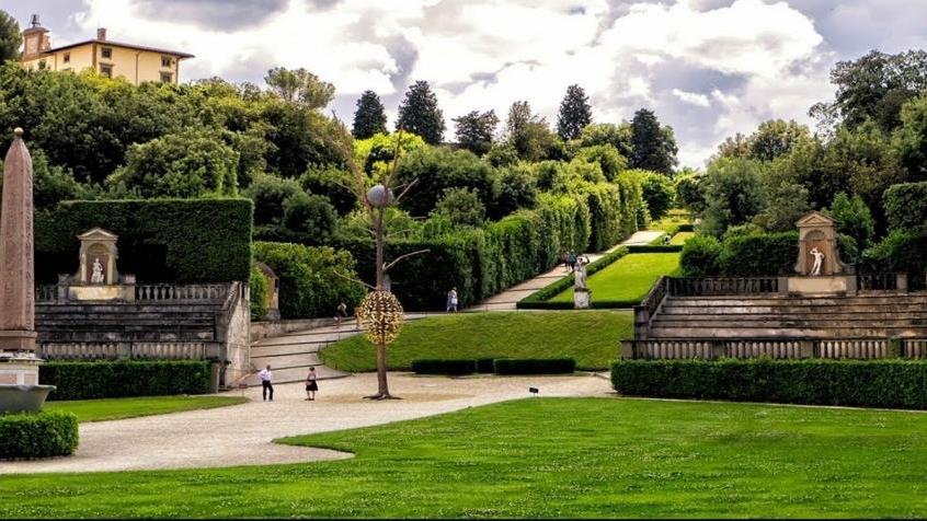 Il giardino di Boboli diventa teatro per volti e terzine della Commedia
