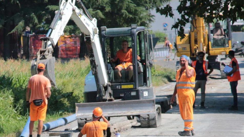 Oltre 250 case senza acqua per una mattina