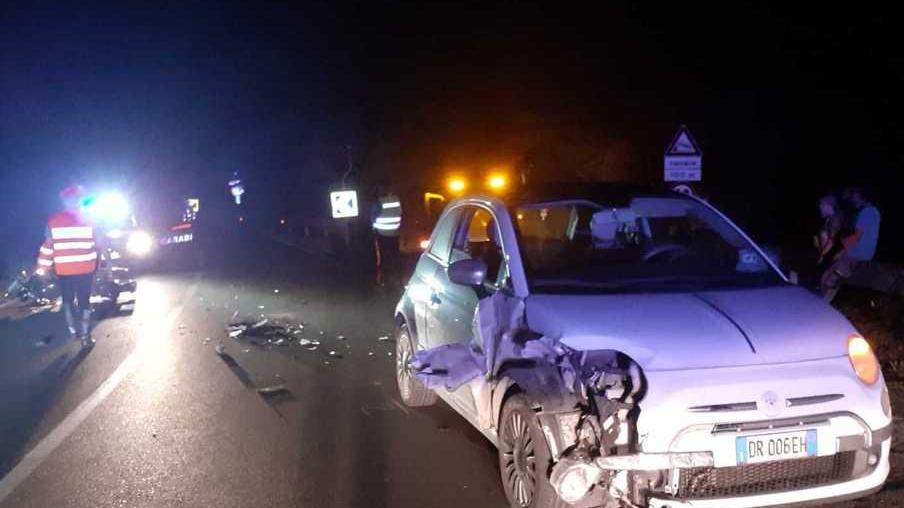 Grave motociclista dopo impatto con auto lungo la Acciaioli