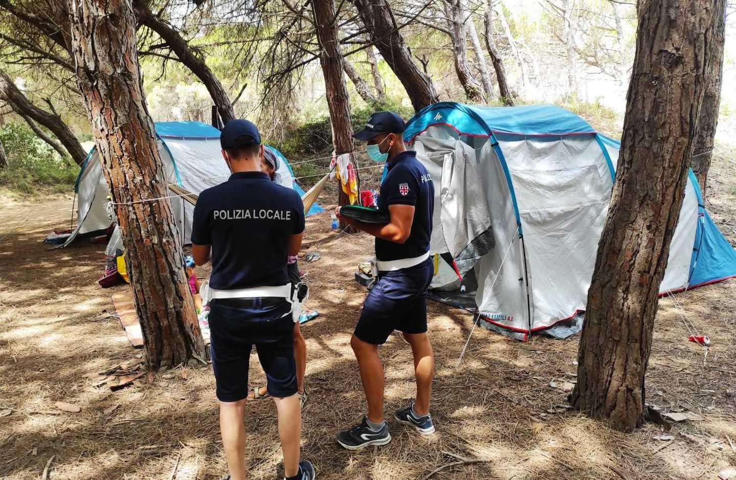 I droni scovano 15 gruppi di campeggiatori abusivi 