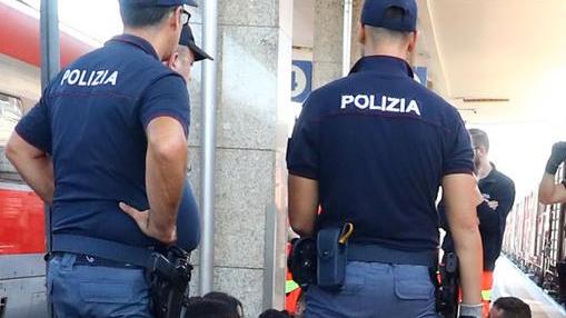 Truffa con i migranti e mancati controlli, chiesto il processo per cinque indagati