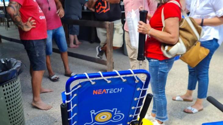 La consegna delle sedie job per disabili