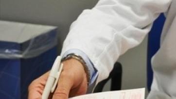 In pensione due anni prima «Sarò medico per sempre»