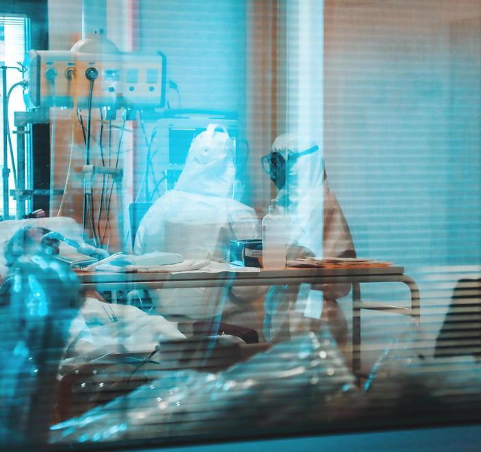 Altri cinquanta contagi in città 16 ricoverati, tutti non vaccinati 
