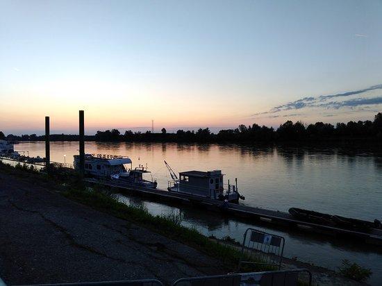 Il porto turistico di Boretto