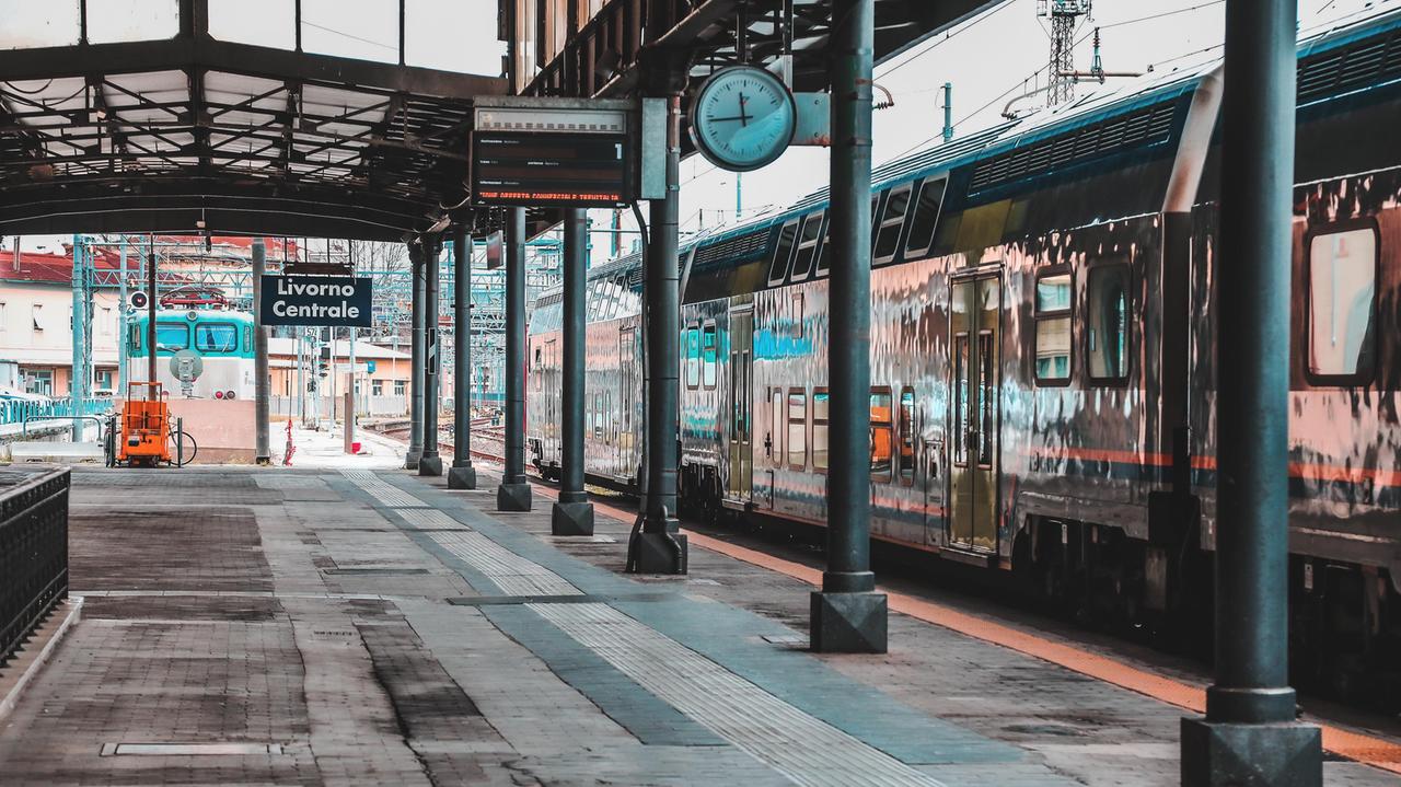 La stazione di Livorno centrale (foto Marzi/Archivio Tirreno)